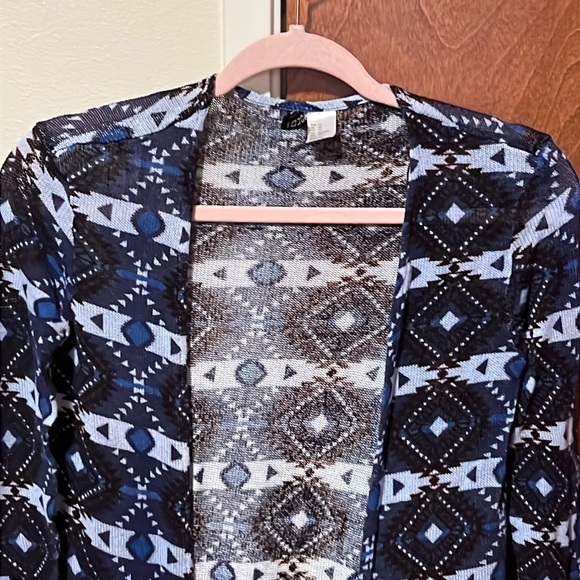 H&M Pattern Cardigan-EUC - Picture 2 of 7